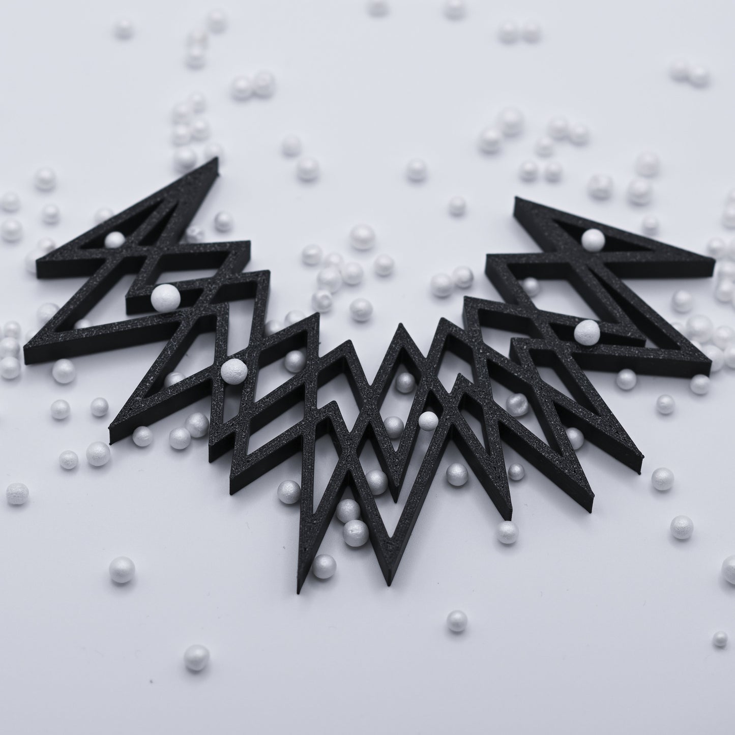 Spikes L
