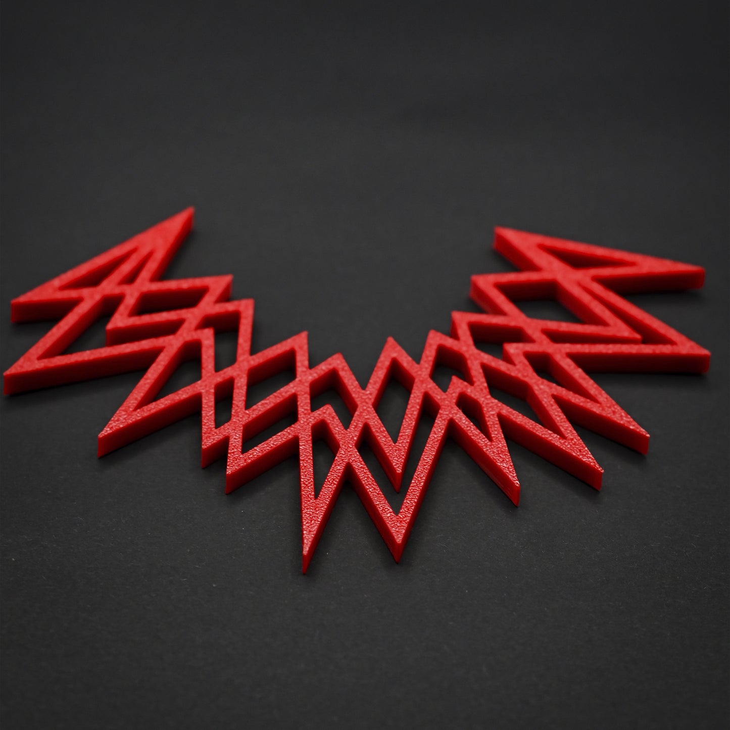 Spikes L
